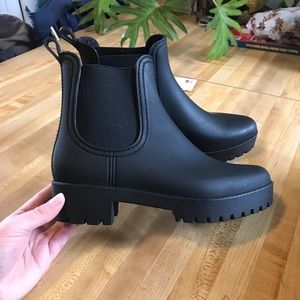 Black Jeffrey Campbell “Cloudy” Rain Boots Size 9